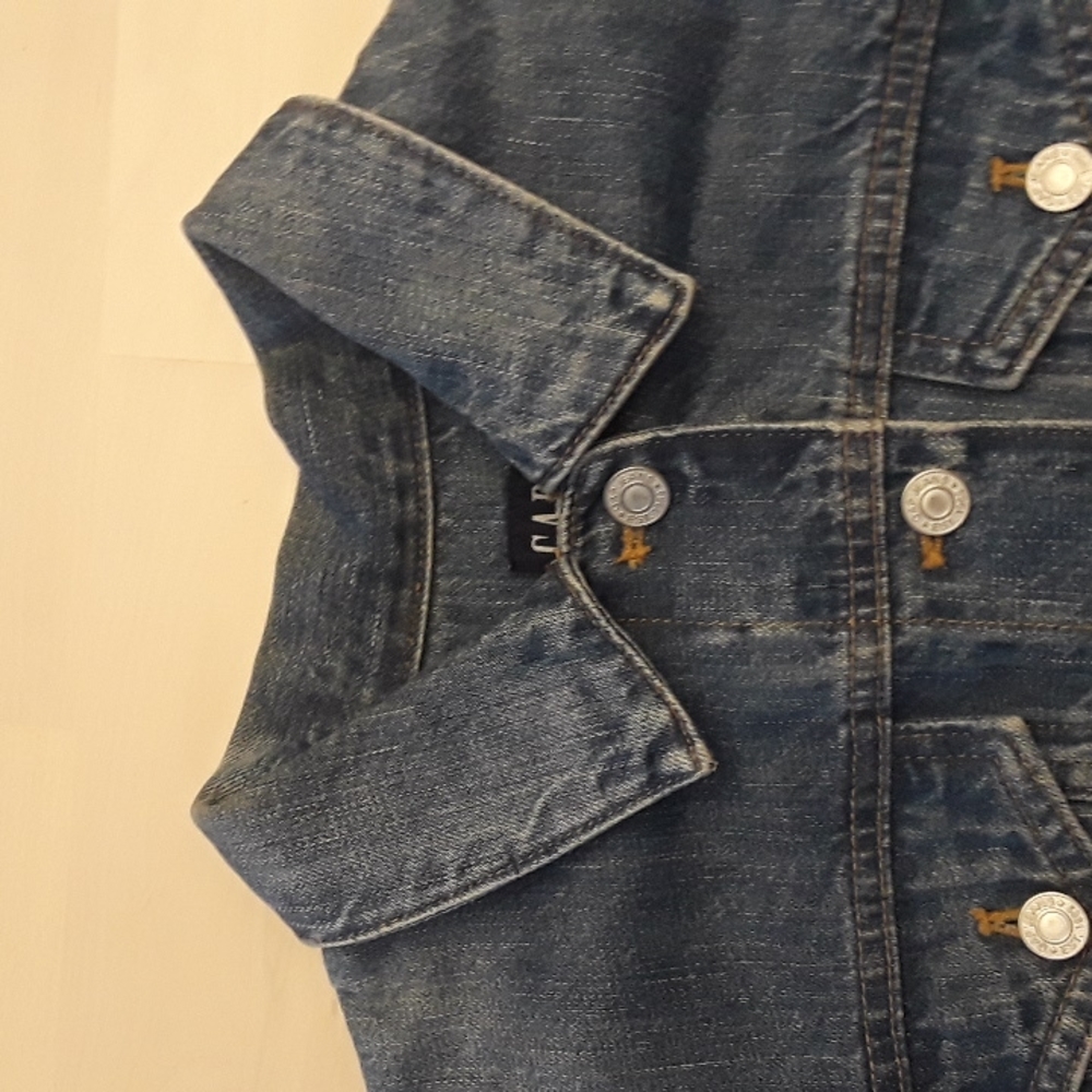 Excellent Condition Gap Medium Denim Jacket 100% … - image 7